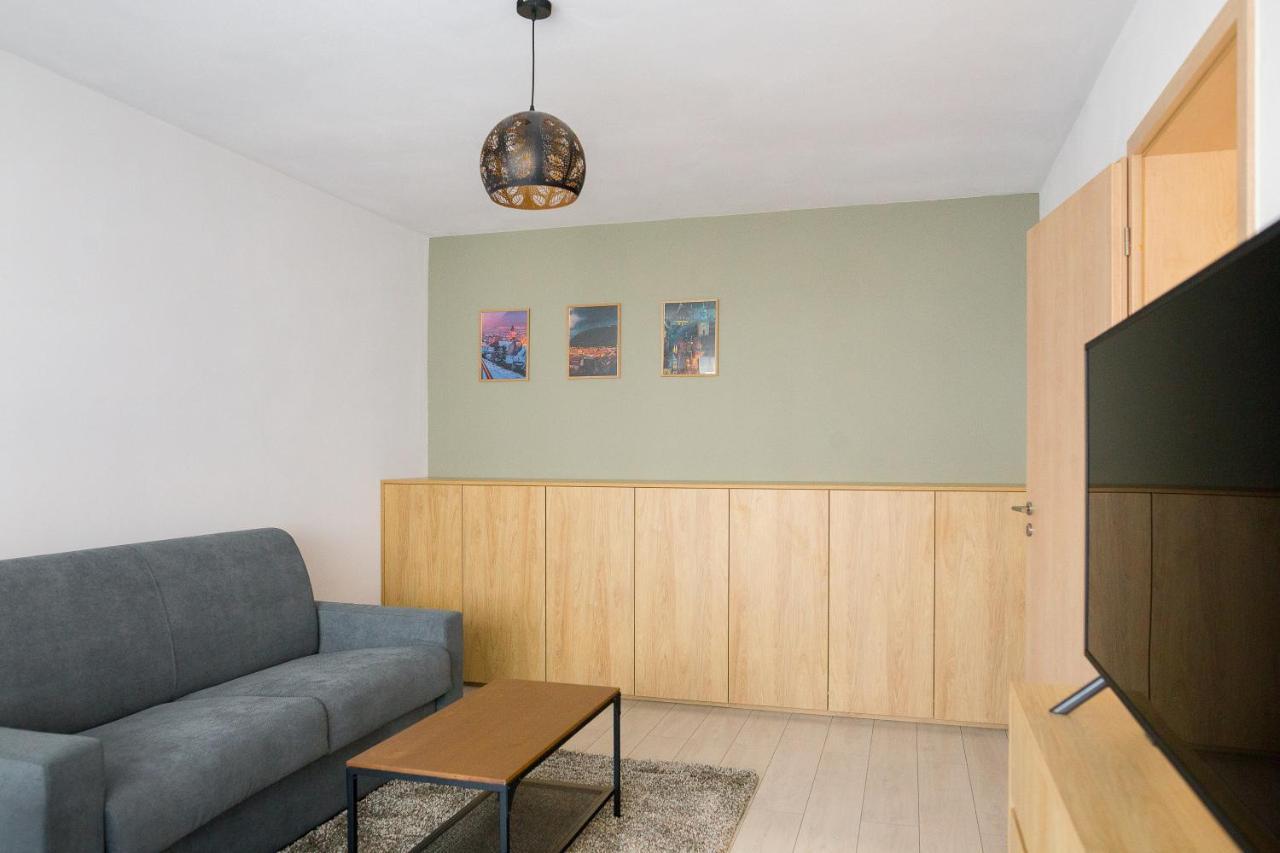Apartament 4Tourists 2 Braşov Esterno foto