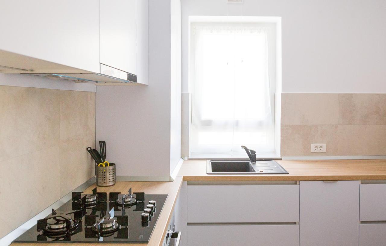 Apartament 4Tourists 2 Braşov Esterno foto
